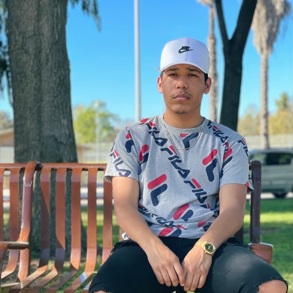 Meet your Posher, Juan - Picture 1 of 1